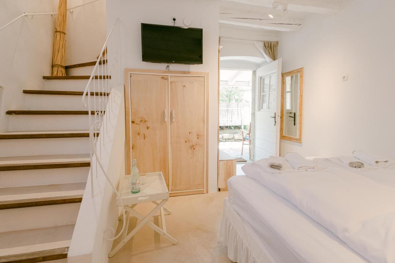 Romantic Stone House Double Room Kornic Bagian luar foto
